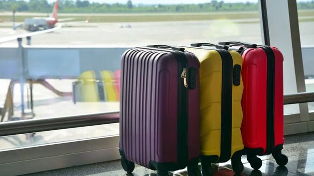 La OCU lo desvela: los vuelos 'low cost' se encarecen más de 56 euros de media por el equipaje de mano