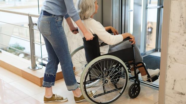 Hasta 18.000 euros para adaptar tu hogar: qué tipo de ayudas ofrece el Gobierno para viviendas destinadas a personas con discapacidad