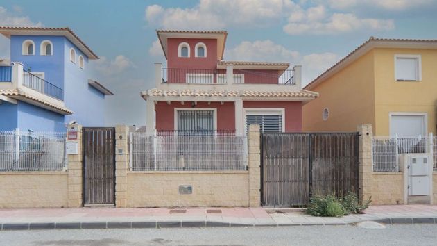 CaixaBank pone a la venta una casa, con 174 metros, 6 habitaciones y totalmente amueblada, por solo 46.000 euros 