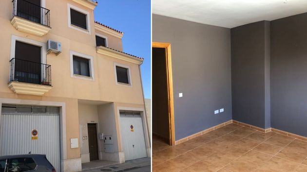 Unicaja pone a la venta una casa que no necesita reformas, con 3 habitaciones y cocina amueblada por menos de 59.000 euros
