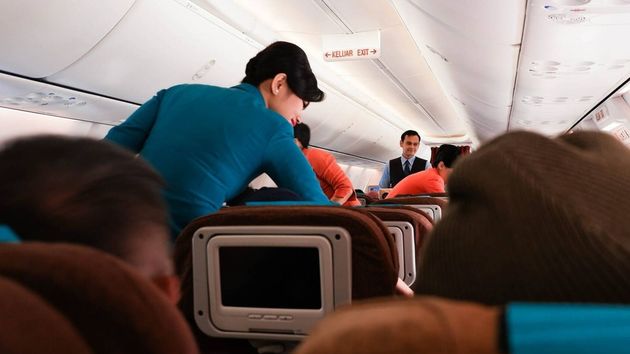 El error que todos los pasajeros cometen a la hora de embarcar en un avión: "Lo correcto..."