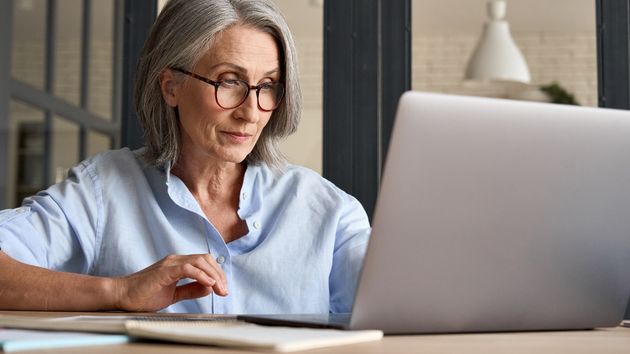 El curso gratis del SEPE para mayores de 45 años con el que se puede trabajar en uno de los sectores de moda