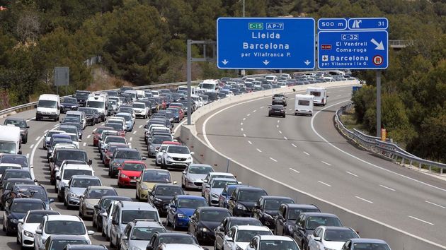 La DGT activa una Operación Especial de tráfico para el puente del 15 de agosto: incendios, radares, carreteras cortadas y recomendaciones