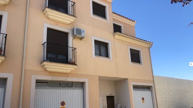 Unicaja pone a la venta un chalet con 142 metros, 3 habitaciones y garaje por menos de 60.000 euros que no necesita reformas