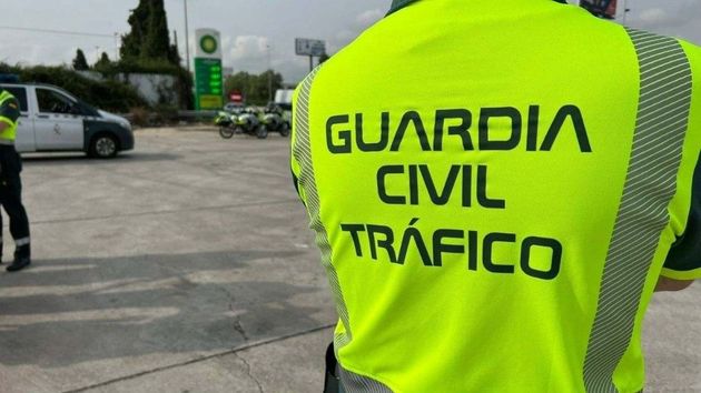 La DGT lo advierte: 200 euros de multa por algo que hacemos sin pensar