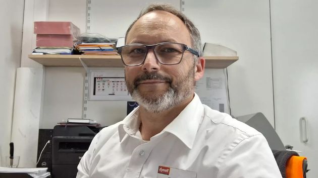 Christian, 50 años, dueño de una gasolinera: "Trabajo unas 50 horas a la semana, pero me impongo dos días libres y me aseguro de que mis asistentes hagan lo mismo"
