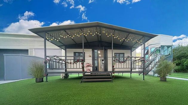 La casa prefabricada más buscada en Amazon: es de acero, con cocina equipada y colores personalizables por menos de 7.700 euros