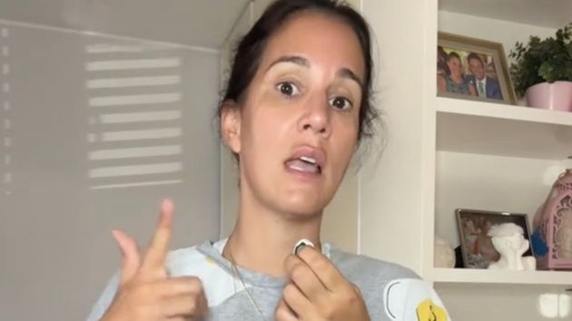 Helena, ama de casa: “las extraescolares deben ser gratuitas, nos estamos perdiendo a Rafas Nadal, violinistas, jugadores como Messi, porque las familias no pueden probarlo”