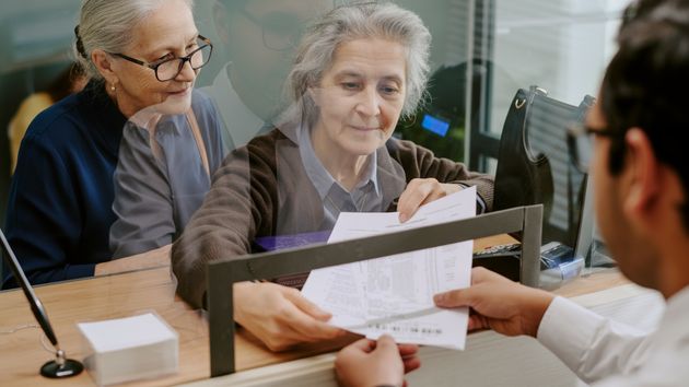 Dos hermanas intentan inscribir la mitad de una casa que heredaron de su tía, pero el Registro de Propiedad se lo impide: la compró un hombre con el que nunca estuvo casada