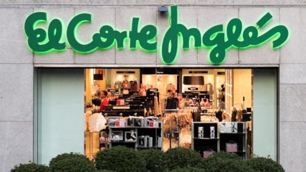 El Corte Inglés despide a un empleado con más de 30 años de antigüedad que se llevaba cuatro bolsas de productos sin pagar: la Justicia dice que es procedente