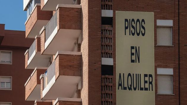 Ya es oficial: la Comunidad de Madrid abre el plazo para que los mayores de 65 años pidan las ayudas al alquiler de hasta 900 euros
