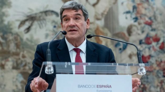 El Banco de España lo confirma: si fallece el titular de una cuenta conjunta, el otro no podrá sacar dinero sin el permiso de los herederos