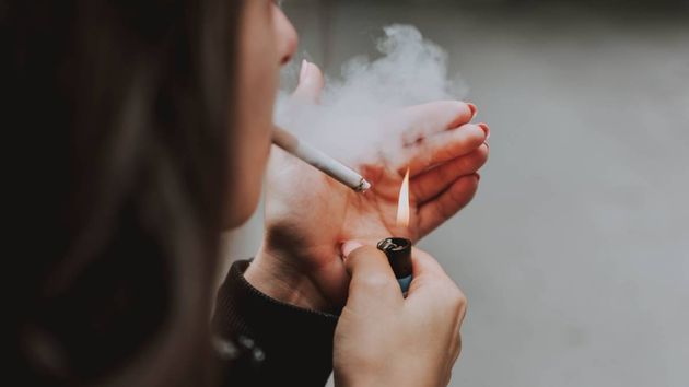 Unión de 50 científicos independientes contra la OMS: “Se atrinchera contra la muerte de 8 millones de personas y hay alternativas que reducen el riesgo”
