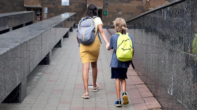 Lina (38) holandesa en España: "Mi hijo (11) tiene al menos dos exámenes y una presentación cada semana"