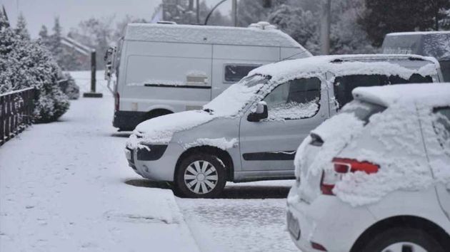 La AEMET pide que nos preparemos para lo que llega este sábado: un frente frío barrerá España con lluvias intensas, nieve desde 1400 metros, desplome térmico y viento fuerte en el norte