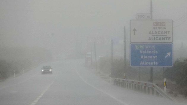 La AEMET avisa de un lunes complicado: nieblas muy densas en media España, la llegada de nuevos frentes y temporal marítimo en Galicia