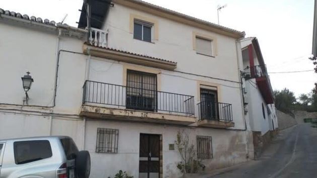 CaixaBank pone a la venta esta casa de 166 metros y 4 habitaciones por solo 39.000 euros