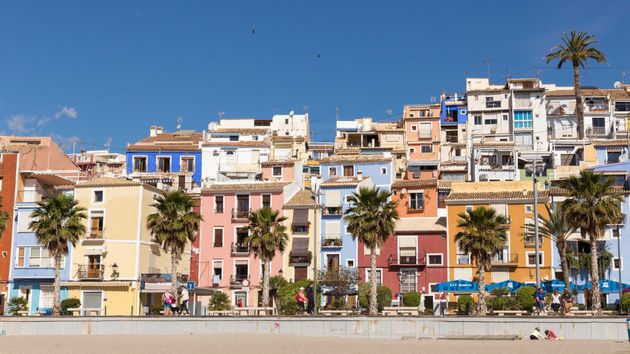 Javier Solís, experto inmobiliario: “Estos son los seis pueblos costeros más baratos de España para tener una segunda residencia”