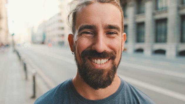Jean (27 años): “gano un sueldo de 2.100 a 2.700 euros al mes por 6 días de trabajo”