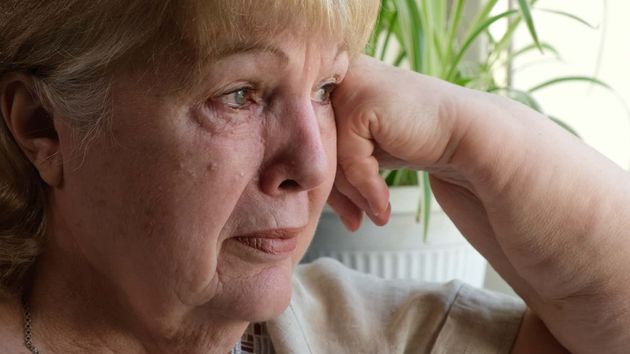 Una mujer pasa de cobrar una pensión de viudedad de 1.319,77 euros a 575,09 y deberá devolver a la Seguridad Social 39.355,26 euros al reconocer el derecho de la primera esposa del fallecido
