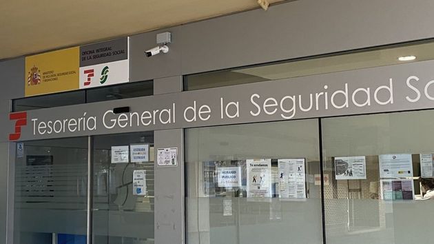 La Seguridad Social suspenderá las pensiones de jubilación e invalidez no contributiva y obligará a devolver las cantidades ya cobradas a los que les toque la Lotería de Navidad