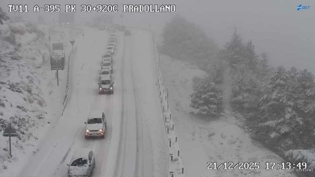 La AEMET avisa de un lunes complicado por nieve y frío y señala las horas más delicadas para viajar