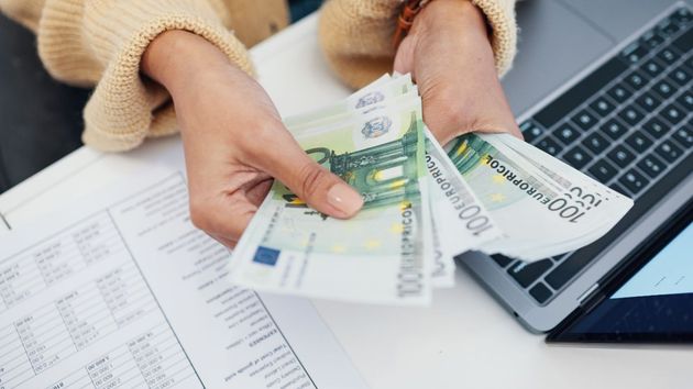 Una heredera obligada a pagar 479,11 euros de impuesto de sucesiones por recibir el pleno dominio del que su madre tenía el usufructo: tiene que tributar dos veces