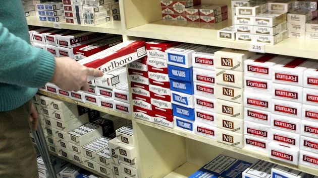 El precio del tabaco cambia de nuevo antes de 2026 afectando a marcas conocidas como Lucky Strike o Pall Mall