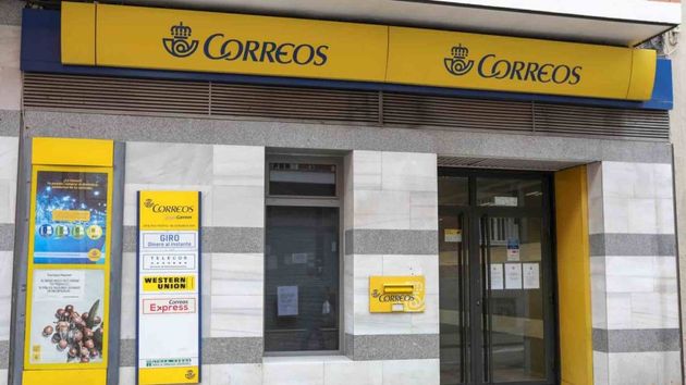 A qué hora cierran las oficinas de Correos el 31 de diciembre: horarios de Nochevieja y Año Nuevo