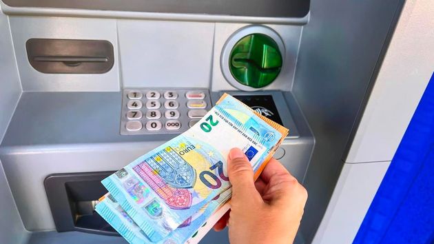 Cuándo se cobra el paro en enero de 2026: fechas del SEPE y entidades como Banco Santander, BBVA, CaixaBank, ING...
