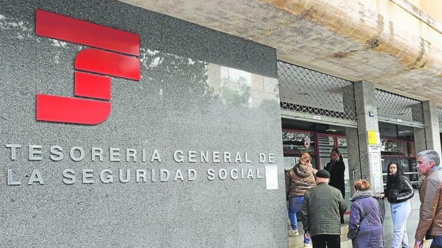 La Seguridad Social bajará las pensiones mínimas de incapacidad permanente en 2026 si se reciben más de 9.442 euros