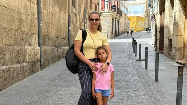 Una familia estadounidense lo deja todo y se muda a España: “Pensaba que en España viviríamos más barato. Pero no es el caso”