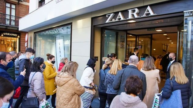 Cuándo empiezan las rebajas de enero: fechas y horario de Zara, Mango, Pull & Bear o El Corte Inglés