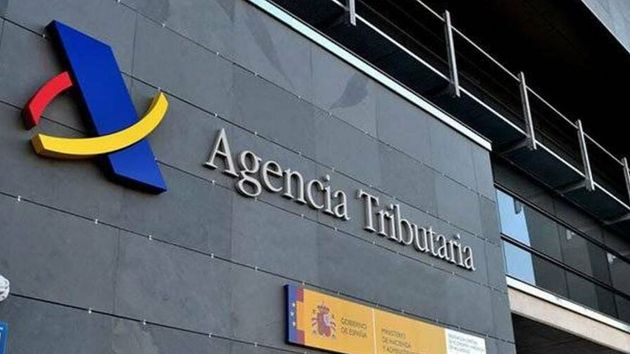 Los técnicos de Hacienda proponen deducciones para que el SMI no tribute y piden que se aplique a pensionistas y desempleados