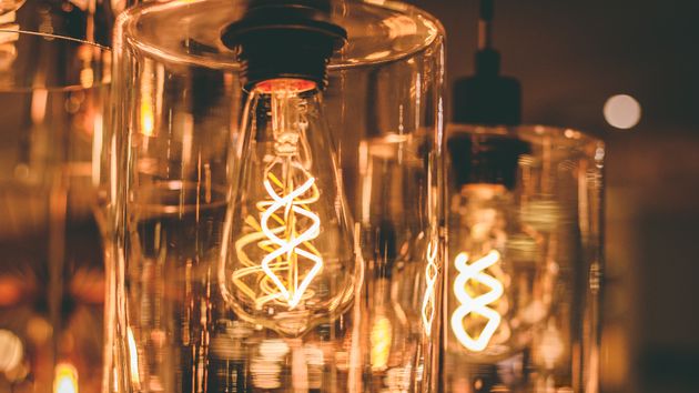 El precio de la luz, 10 de enero de 2026: las horas más baratas y caras dentro del PVPC