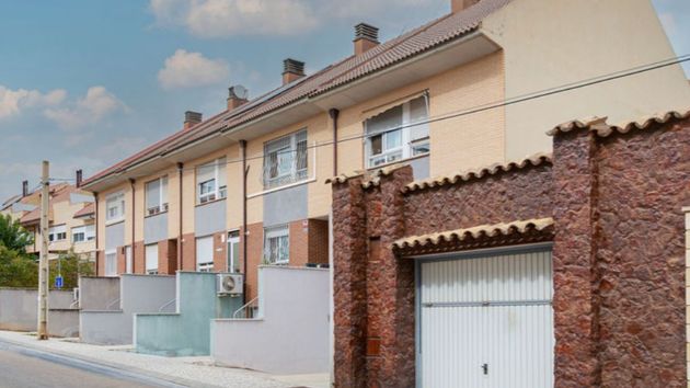 Solvia pone a la venta un chalet de 5 habitaciones con 292 metros por 29.100 euros