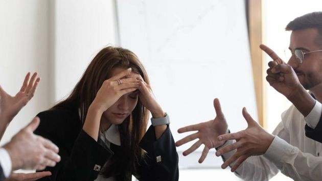 Una heredera reclama que las donaciones que su madre hizo a sus hermanos reducen su legítima, pero la justicia lo rechaza por no incluir a su hijo, que recibió 180.000 euros