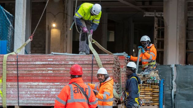 Uno de cada tres trabajadores ve insuficiente la subida del SMI que plantea el Gobierno para 2026