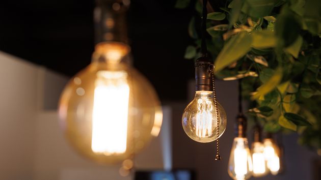 El precio de la luz hoy domingo 25 de enero de 2026: las horas más baratas y caras dentro del PVPC