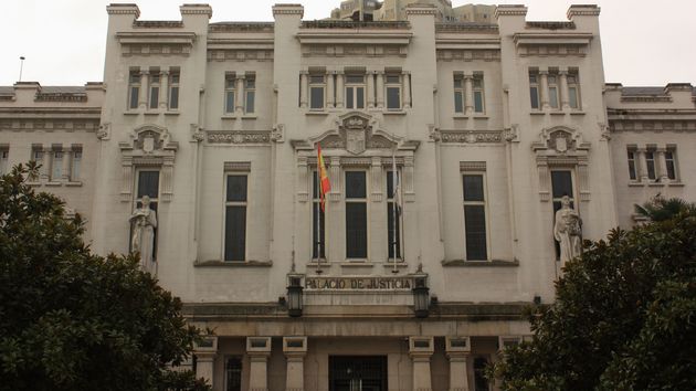 Un hombre sufre un ictus y le despiden estando aún de baja por ir a su peluquería: es procedente y se queda sin cobrar indemnización