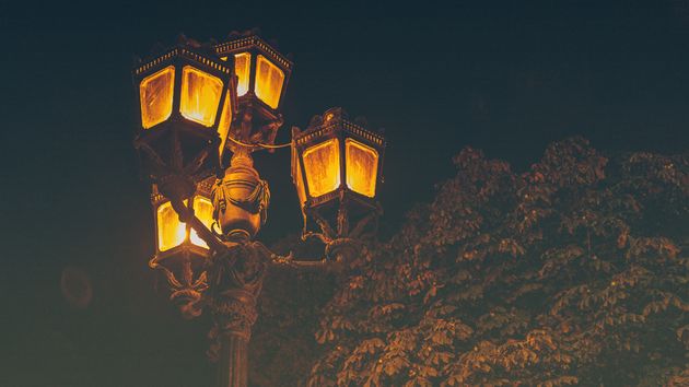 Precio de la luz por horas, viernes 30 de enero de 2026: cuándo es más barata y cara en el mercado mayorista