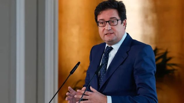 El Gobierno y los sindicatos fijan como próximo objetivo mejorar el empleo público y los permisos para los funcionarios y empleados públicos