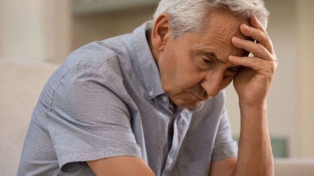 Miguel Ángel (72 años), jubilado con una pensión de más de 2.000 euros, comparte piso por los precios del alquiler: “Empecé pagando 660 euros y ahora vivo con un joven de 24 años”