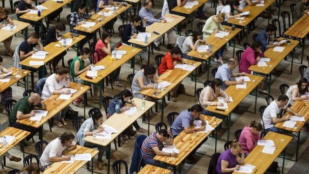 El BOE sorprende con una gran convocatoria de oposiciones: 1.719 plazas para ser funcionario de carrera y nuevas bolsas de empleo público