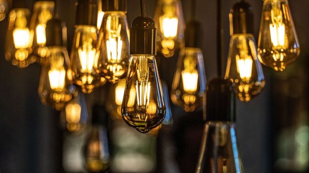 Precio de la luz hoy, 4 de febrero de 2026, por horas: las horas más baratas y caras dentro del PVPC