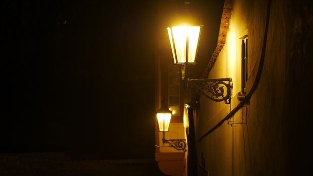 l precio de la luz del miércoles 11 de febrero por horas: las horas más baratas y caras en el mercado mayorista