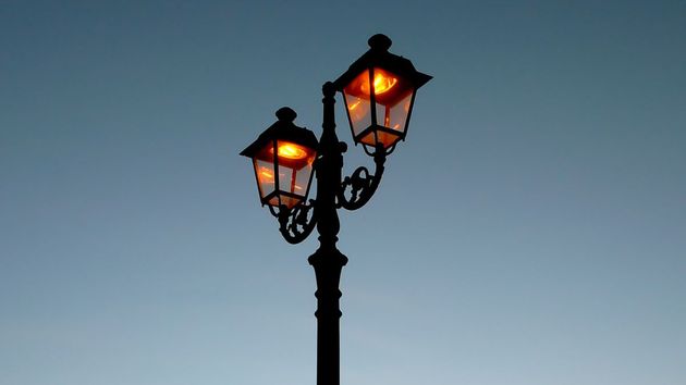 l precio de la luz del jueves 12 de febrero por horas: las horas más baratas y caras en el mercado mayorista
