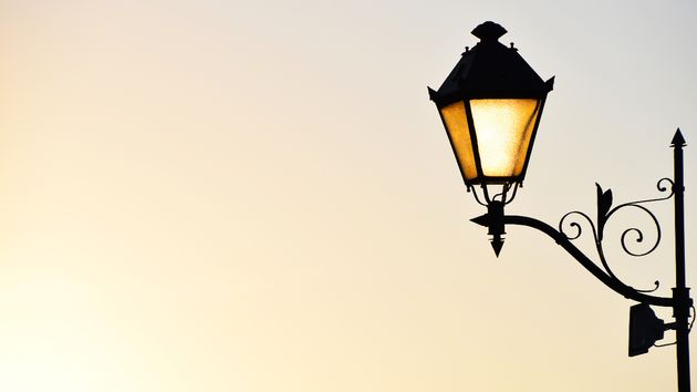 l precio de la luz del sábado 14 de febrero por horas: las horas más baratas y caras en el mercado mayorista