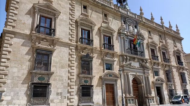 Pierde la ayuda de Joven Agricultor tras haber cobrado la PAC y estar vinculado a la empresa de su padre: el TSJ confirma que no era su primera incorporación