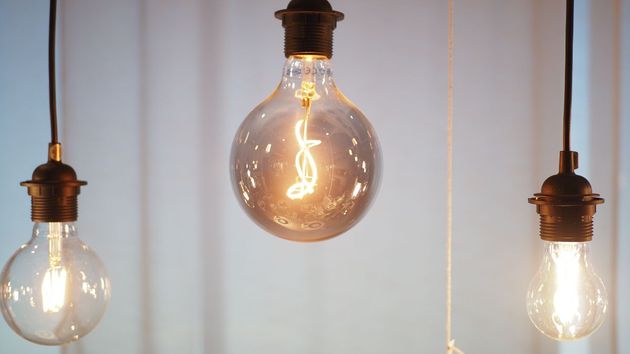 El precio de la luz hoy miércoles 18 de febrero de 2026: las horas más baratas y caras dentro del PVPC